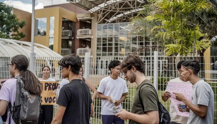 Saiba como funcionará o Programa Pé-de-Meia para estudantes